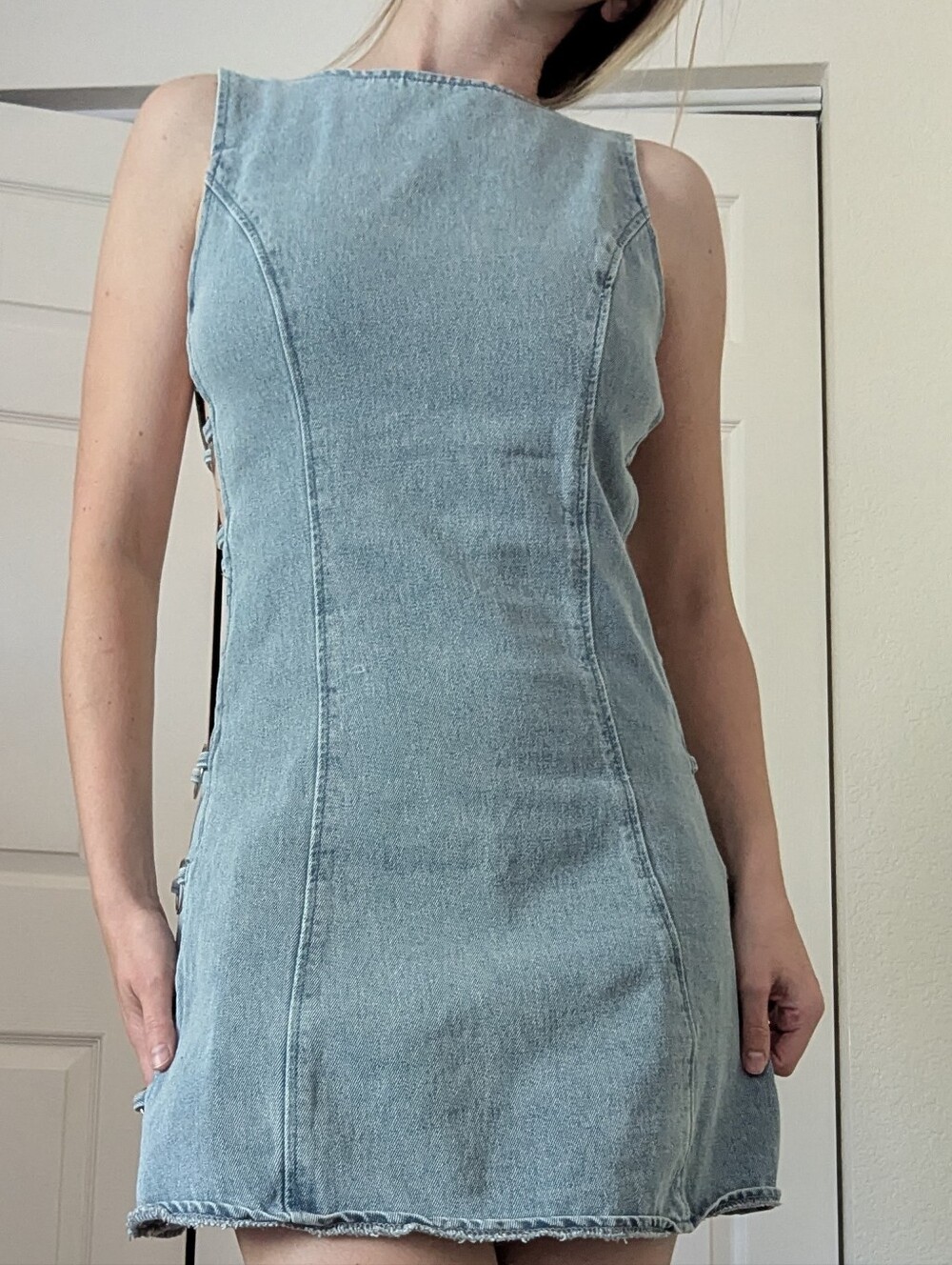 Sleeveless Blue Denim Mini Dress with Side Ring Detail - Picture 5 of 6